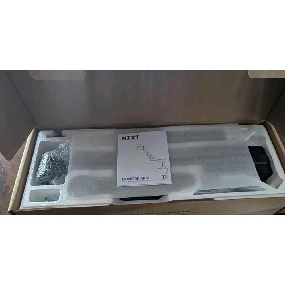 NZXT Single Monitor Arm Desk Mount Gas Spring VESA MN VMSM0 BI Black Open Box